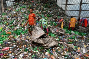 Recykling tworzyw sztucznych: kompletny przewodnik po procesach, wskaźnikach i przyszłości w Europie